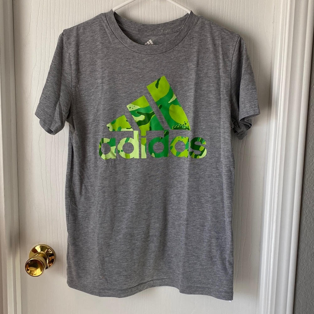 adidas boy’s t-shirt